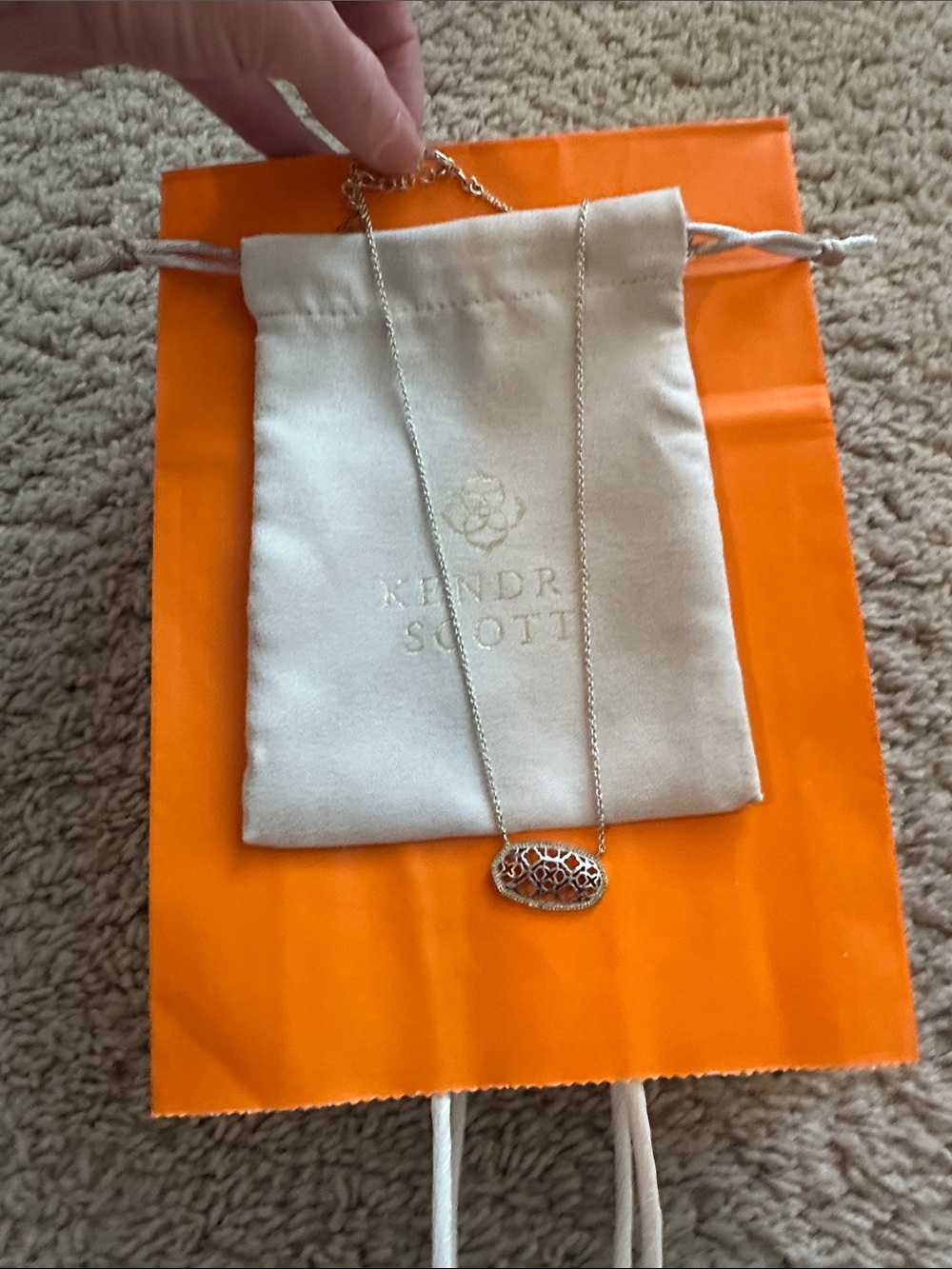 Kendra Scott Necklace - Picture 4 of 4